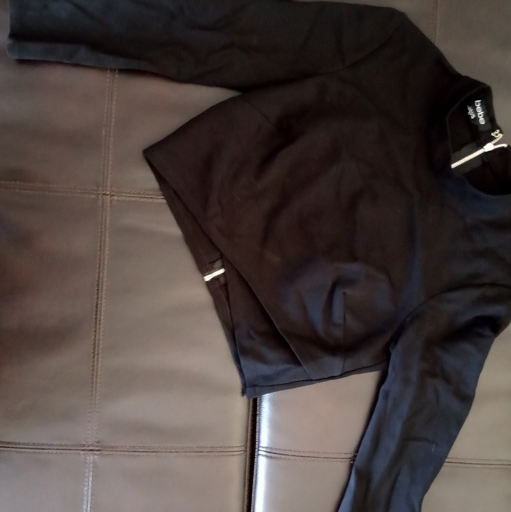BeBe black crop top